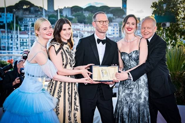 Photocall for The Winners , Palais des Festivals, Cannes, France Elle Fanning, Inga Ibsdotter Lilleaas, Joachim Trier, Renate Reinsve and Stellan Skarsgard seen at the Photocall for The Winners during the 78th Festival de Cannes (Cannes International Film Festival) at Palais des Festivals, Cannes, , France on 24 May 2025. Winner of the Grand Prix prize for Sentimental Value Picture, Credit:Julie Edwards Avalon France, French Riviera, Cannes, Palais des Festivals Copyright: xJuliexEdwardsx xAvalonx 1003240451
