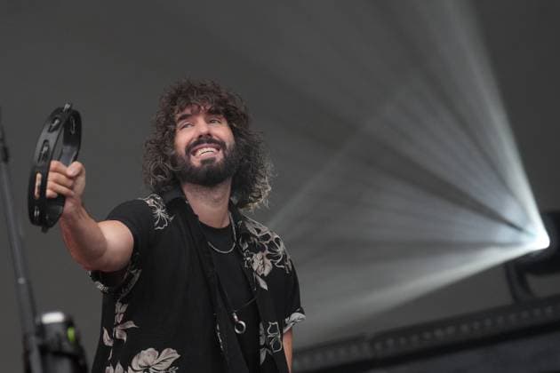 Mikel Izal performs at the festival O Son do Camino in Santiago de Compostela The singer Mikel Izal performs during the first day of the festival O Son do Camino, on the stage Xacobeo, on June 12, 2025, in Santiago de Compostela, A Coruna, Galicia Spain The concert is part of the presentation tour of his album El miedo y el paraíso ,in which he performs songs like La fe , El grito , among other songs The 2025 edition of the festival O Son do Camino is held from today until June 14 at Monte do Gozo in Santiago de Compostela, consolidating itself as the largest paid music event in northern Spain and one of the most important in the country This year, the festival brings together more than 40 000 daily attendees and a lineup with nearly 50 pe Copyright: xÃlvaroxBallesterosx 6795071