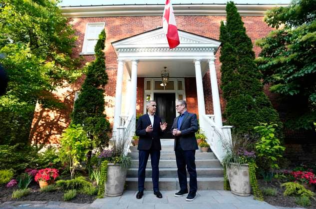 June 14, 2025, Ottawa, On, CANADA: Prime Minister Mark Carney greets Prime Minister of the United Kingdom Keir Starmer, outside his residence at Rideau Cottage in Ottawa, for a visit before the G7 Summit in Kananaskis, Alta., on Saturday, June 14, 2025. Ottawa CANADA - ZUMAc35_ 20250614_zaf_c35_214 Copyright: xJustinxTangx