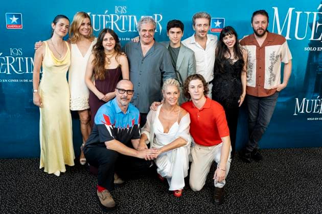 Los Muertimer Premiere, Madrid, Spain - 16 Jul 2025 Helen Morales, Iratxe Emparan, Bruna Gonzalez, Alexandra Jimenez, Victor Clavijo, Melani Garcia, Belen Rueda, Adrian Checa, Pepe Lorente, Alex de la Igelsia, Carolina Bang, Fele Martinez and Diego Montejo attend to Los Muertimer Premiere at Kinepolis on July 16, 2025 in Madrid, Spain. (Credit: Miguel Escavias Alfa Images) Pozuelo de Alarcon Kinepolis Madrid Spain Copyright: x x2025xMiguelxEscavias AlfaxImagesx