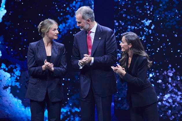July 23, 2025, Barcelona, Barcelona, Spain: KING FELIPE VI OF SPAIN, QUEEN LETIZIA OF SPAIN and CROWN PRINCESS LEONOR DE BORBON attend the Princesa de Girona Foundation Awards at Gran Teatro del Liceu Barcelona Spain - ZUMAc260 20250723_zep_c260_007 Copyright: xMikexChicorrox