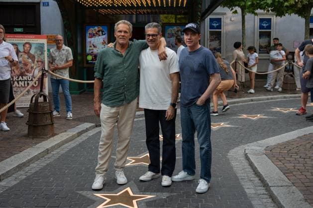 Das Kanu des Manitu, Premiere im Europa-Park Rust Kinopremiere, Das Kanu des Manitou, Michael Bully Herbig, Rick Kavanian, Christian Tramitz, Filmpremiere, Europa-Park, Voltron 4D, roter Teppich, Filmstart, Komödie, Westernparodie, Bullyparade, Schauspieler, Regisseur, Drehbuchautor, Presseevent, Sommerferien, Tourismus, Freizeitpark, Unterhaltung, Besucher, Medienereignis, Kinostart August 2025, deutsche Filmkomödie, Starauftritt, Fototermin, Rick Kavanian, Michael Herbig, Christian Tramitz Rust Europa Park Baden-Württemberg Deutschland Copyright: xFINLEYxMÖRCHx