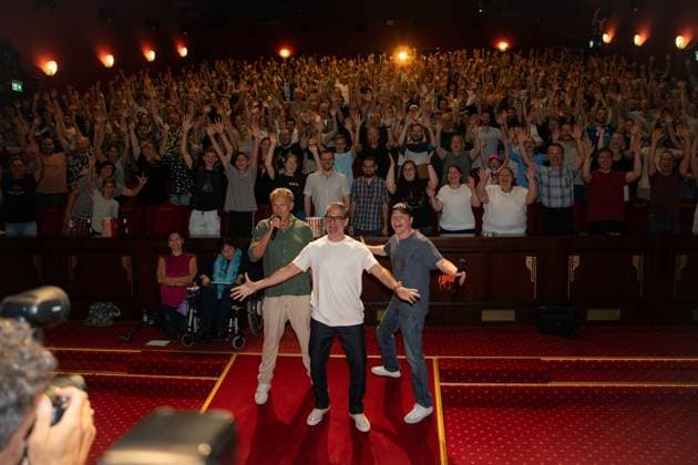 Das Kanu des Manitu, Premiere im Europa-Park Rust Kinopremiere, Das Kanu des Manitou, Michael Bully Herbig, Rick Kavanian, Christian Tramitz, Filmpremiere, Europa-Park, Voltron 4D, roter Teppich, Filmstart, Komödie, Westernparodie, Bullyparade, Schauspieler, Regisseur, Drehbuchautor, Presseevent, Sommerferien, Tourismus, Freizeitpark, Unterhaltung, Besucher, Medienereignis, Kinostart August 2025, deutsche Filmkomödie, Starauftritt, Fototermin, Rick Kavanian, Michael Herbig, Christian Tramitz Rust Europa Park Baden-Württemberg Deutschland Copyright: xFINLEYxMÖRCHx
