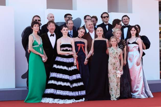 The Testament Of Ann Lee Red Carpet - The 82nd Venice International Film Festival (L-R) Brady Corbet, Celia Rowlson-Hall, Scott Handy, Daniel Blumberg, Thomasin McKenzie, Tim Blake Nelson, Amanda Seyfried, David Cale, Andrew Morrison, Mona Fastvold, Adelaide James Fastvold Corbet, Jamie Bogyo, Maria Sand, Viola Prettejohn and Stacy Martin attend The Testament Of Ann Lee red carpet during the 82nd Venice International Film Festival on September 01, 2025 in Venice, Italy Copyright: xKazukoxWakayamax