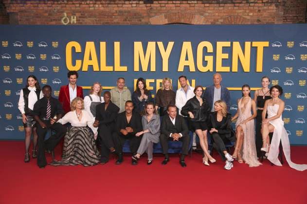 Seyneb Saleh, Benny O. Arthur, Vladimir Korneev, Gabrielle Scharnitzky, Dana Herfurth, Florence Kasumba, Moritz Bleibtreu, Michael Klammer, Iris Berben, Karin Hanczewski, Heike Makatsch, Lucas Gregorowicz, Frederick Lau, Emilia Schüle, Heiner Lauterbach, Veronica Ferres, Taynara Silva Wolf, Jana Klinge und Janina Elkin bei der Premiere der Disney+ Serie Call My Agent Berlin im Colosseum Kino. Berlin, 08.09.2025