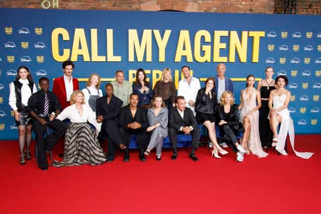 Weltpremiere von Call My Agent Berlin in Berlin Berlin, 8.9..2025 GruppenBild mit Lucas Gregorowicz, Karin Hanczewski, Michael KLammer Konstatin Koepp), Gabriele Scharnitzky, Dana Herfurth, Benny O. Arthur, Janina Elkin, Taynara Silva-Wolf, Iris Berben, Moritz Bleibtreu, Veronika Ferres, Florence Kasumba, Fredserick Lau, Heiner Lauterbach, Heike Makatsch, Emilia Schüle bei der Weltpremiere von Call My Agent Berlin in Berlin Berlin Copyright: xMatthiasxGränzdörferx
