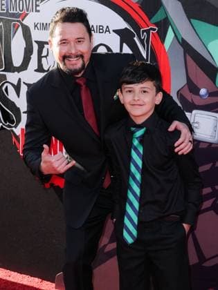 Los Angeles Premiere Of Crunchyroll s Demon Slayer: Kimetsu No Yaiba Infinity Castle American actor, filmmaker, musician, and voice actor Johnny Yong Bosch and son Jetson Bosch arrive at the Los Angeles Premiere Of Crunchyroll s Demon Slayer: Kimetsu No Yaiba Infinity Castle held at the TCL Chinese Theatre IMAX in Hollywood, Los Angeles, California, United States. TCL Chinese Theatre IMAX, Hollywood, Los Angeles, California, USA California United States Copyright: xImagexPressxAgencyx originalFilename: collin-losangel250910_npCjQ.jpg