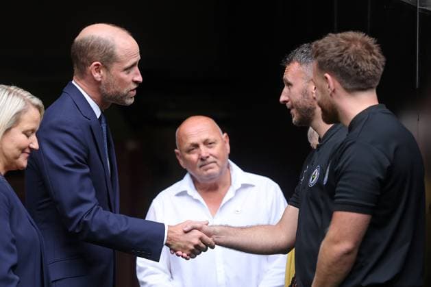 The Prince of Wales Visits Jac Lewis Foundation Mental Health Hub CARDIFF, WALES - SEPTEMBER 10: Prince William, Prince of Wales talks to Jesse Lewis, Jac Lewis father, and teammates from Jac™s football team Ammanford FC during his visit to new a mental health hub run by the Jac Lewis Foundation on World Suicide Prevention Day at Principality Stadium on September 10, 2025 in Cardiff, Wales., Credit:Chris Jackson Avalon United Kingdom, Wales, Cardiff, Principality Stadium Copyright: xChrisxJacksonx xAvalonx 1035774569