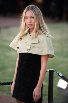 Burberry SS26 Runway Show Arrivals - Kensington Palace Gardens, London, UK Lila Moss (Lila Grace Moss Hack) arrives for Burberry s SS26 Runway Show during London Fashion Week at Kensington Palace Gardens, London, England, UK on Monday 22 September, 2025., Credit:Justin Ng Avalon UK, England, London, Kensington Palace Gardens Copyright: xJustinxNgx xAvalonx 1039467768