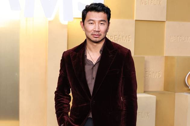 World Premiere Of Netflix s In Your Dreams Canadian actor, stuntman, writer, and advocate Simu Liu arrives at the World Premiere Of Netflix s In Your Dreams held at The Egyptian Theatre Hollywood in Hollywood, Los Angeles, California, United States. The Egyptian Theatre Hollywood, Hollywood, Los Angeles, California, USA California United States Copyright: xImagexPressxAgencyx originalFilename: collin-worldpre251029_npqEs.jpg
