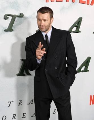 Premiere Of Netflix s Train Dreams HOLLYWOOD, LOS ANGELES, CALIFORNIA, USA - NOVEMBER 03: Australian actor, writer, director, and producer Joel Edgerton arrives at the Premiere Of Netflix s Train Dreams held at The Egyptian Theatre Hollywood on November 3, 2025 in Hollywood, Los Angeles, California, United States., Credit:Juan Pablo Rico Avalon United States, California, Hollywood, The Egyptian Theatre Hollywood Copyright: xJuanxPabloxRicox xAvalonx 1050185908