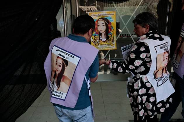 November 6, 2025, Mexico, Cdmx, Mexico: The family, advocacy groups, and friends of GUADALUPE PAMELA GALLARDO VOLANTE protested outside the Mexico City Attorney General s Office (FGJCDMX) to demand the safe return of the young woman who disappeared 2,922 days ago (8 years). Because of this, Pamela Gallardo s family has been counting the days she has been missing from her home. The Attorney General s Office has not responded to any inquiries or made any progress in the case of the young woman who disappeared in the Ajusco area, a region with high rates of forced disappearances at the hands of organized crime, kidnappers, and drug traffickers. It is said to be controlled by the Sinaloa Cartel, a significant factor in the police s inability to - ZUMAp204 20251106_zip_p204_030 Copyright: xJosuexPerezx