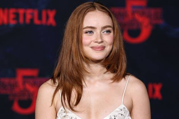 Los Angeles Premiere Of Netflix s Stranger Things Season 5 HOLLYWOOD, LOS ANGELES, CALIFORNIA, USA - NOVEMBER 06: Sadie Sink wearing Prada arrives at the Los Angeles Premiere Of Netflix s Stranger Things Season 5 held at the TCL Chinese Theatre IMAX on November 6, 2025 in Hollywood, Los Angeles, California, United States., Credit:Xavier Collin Avalon United States, California, Hollywood, TCL Chinese Theatre IMAX Copyright: xXavierxCollinx xAvalonx 1050962807