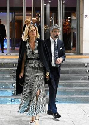 Susanna Griso and her partner, Luis Enriquez leave after the gala of the Golden Antenna Awards 2025, at the Casino de Aranjuez, on November 8, 2025, in Aranjuez, Madrid Spain The Federation of Associations of Radio and Television of Spain held the 52nd edition of the Golden Antenna Awards, which recognize the most important figures of the year in television, radio and media, which recognize the work of the most relevant figures of the year in television, radio and media GOLDEN ANTENAS AWARDS MATIAS PRATS TELEVISION RADIO Aranjuez Madrid Aranjuez Madrid Spain Copyright: xFranciscoxGuerrax 7087891