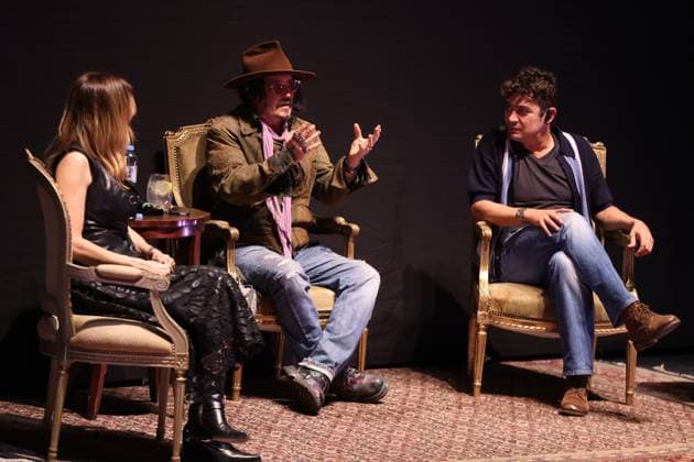 Modigliani: Three Days in Montparnasse premiere in Argentina BUENOS AIRES, ARGENTINA – NOVEMBER 12, 2025: American actor and director Johnny Depp (C) led a masterclass in acting alongside Riccardo Scamarcio (R), star of the film, at the historic Podestá Theater in La Plata, Buenos Aires Province, Argentina, on November 12, 2025. The event, attended by students, actors, and local theater enthusiasts, was part of Depp s promotional visit to Argentina for the premiere of his new film, Modigliani: Three Days in Montparnasse, which he directed and produced. During the session, Depp discussed the creative process, character development, and his experience working on the biographical film, receiving a warm ovation from the audience in La Plat Copyright: x2025xAnadoluxLucianoxGonzalezx