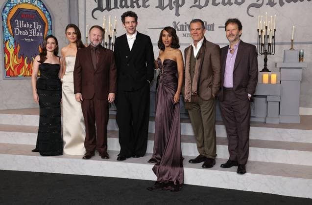Los Angeles Premiere Of Netflix s Wake Up Dead Man: A Knives Out Mystery 17 November 2025 . Los Angeles, California - Cailee Spaeny, Mila Kunis, Rian Johnson, Josh O Connor, Kerry Washington, Josh Brolin and Rian Johnson At Los Angeles Premiere Of Netflix s Wake Up Dead Man: A Knives Out Mystery held at The Academy Museum of Motion Pictures in Los Angeles., Credit:Sadou Faye Avalon United States, CA, Los Angeles, Academy Museum of Motion Pictures Copyright: xSadouxFayex xAvalonx 1053062773