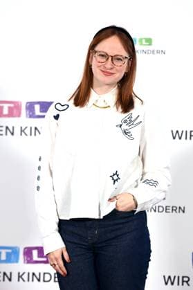 Johanna MUESSIGER, Müssiger, Moderatorin, Portraet, Porträt, Portrait, Angeschnittenes Einzelbild, Einzelmotiv, 30. RTL Spendenmarathon Wir helfen Kindern , Fernsehen, 20.-21.11.2025 in Huerth, Deutschland,