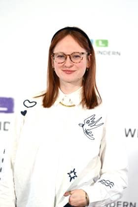 Johanna MUESSIGER, Müssiger, Moderatorin, Portraet, Porträt, Portrait, Angeschnittenes Einzelbild, Einzelmotiv, 30. RTL Spendenmarathon Wir helfen Kindern , Fernsehen, 20.-21.11.2025 in Huerth, Deutschland,