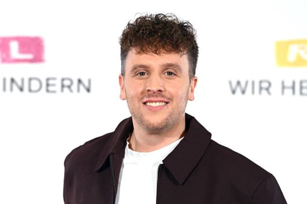 Alexander KUMPF, Moderator, Portraet, Porträt, Portrait, Angeschnittenes Einzelbild, Einzelmotiv, 30. RTL Spendenmarathon Wir helfen Kindern , Fernsehen, 20.-21.11.2025 in Huerth, Deutschland,