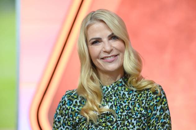 Tanja BUELTER, Bülter, Moderatorin, Portraet, Porträt, Portrait, Angeschnittenes Einzelbild, Einzelmotiv, 30. RTL Spendenmarathon Wir helfen Kindern , Fernsehen, 20.-21.11.2025 in Huerth, Deutschland,