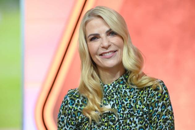 Tanja BUELTER, Bülter, Moderatorin, Portraet, Porträt, Portrait, Angeschnittenes Einzelbild, Einzelmotiv, 30. RTL Spendenmarathon Wir helfen Kindern , Fernsehen, 20.-21.11.2025 in Huerth, Deutschland,