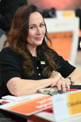 Claudia HESSEL, Moderatorin Portraet, Porträt, Portrait, Angeschnittenes Einzelbild, Einzelmotiv, 30. RTL Spendenmarathon Wir helfen Kindern , Fernsehen, 20.-21.11.2025 in Huerth, Deutschland,