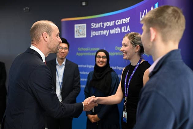 The Prince Of Wales Attends The Wales Investment Summit Prince William, Prince of Wales talks to employees during a visit at the semiconductor manufacturer SPTS, a division of KLA, ahead of the Wales Investment Summit on December 01, 2025 in Newport, Wales. Organized by the Welsh Government at the ICC Wales, the Summit will bring together over 300 delegates from almost 30 countries across sectors including clean energy, technology, life sciences, financial services, manufacturing and the creative industries. Wales is currently home to around 1,480 overseas-owned companies employing more than 174,000 people., Credit:Avalon.red Avalon United Kingdom, Wales, Newport Copyright: xAvalon.redx xAvalonx 1055813298