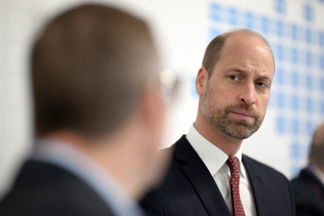 The Prince Of Wales Attends The Wales Investment Summit Prince William, Prince of Wales talks to employees during a visit at the semiconductor manufacturer SPTS, a division of KLA, ahead of the Wales Investment Summit on December 01, 2025 in Newport, Wales. Organized by the Welsh Government at the ICC Wales, the Summit will bring together over 300 delegates from almost 30 countries across sectors including clean energy, technology, life sciences, financial services, manufacturing and the creative industries. Wales is currently home to around 1,480 overseas-owned companies employing more than 174,000 people., Credit:Avalon.red Avalon United Kingdom, Wales, Newport Copyright: xAvalon.redx xAvalonx 1055813353