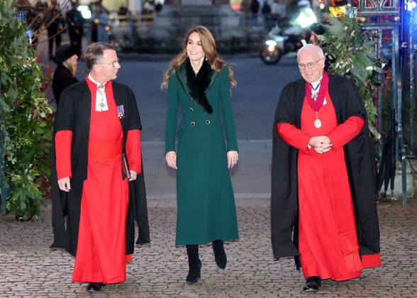 Members Of The Royal Family Attend The Together At Christmas Carol Service LONDON, ENGLAND - DECEMBER 05: Paul Baumann CBE LVO, Catherine, Princess of Wales and Dean of Westminster, the Very Reverend Dr David Hoyle attend the Together At Christmas Carol Service at Westminster Abbey on December 05, 2025 in London, England. Led by The Princess and supported by The Royal Foundation, the annual event offered a chance to pause and reflect on the values of love, compassion, and the connections we share. The service also highlighted remarkable individuals from across the UK who have demonstrated extraordinary kindness, empathy, and support within their communities., Credit:Chris Jackson Avalon United Kingdom, England, London, Westminster Ab Copyright: xChrisxJacksonx xAvalonx 1056771846