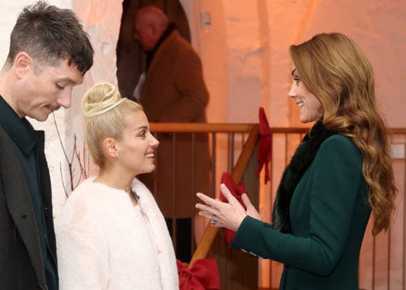 Members Of The Royal Family Attend The Together At Christmas Carol Service LONDON, ENGLAND - DECEMBER 05: Katie Melua speaks with Catherine, Princess of Wales at the Together At Christmas Carol Service at Westminster Abbey on December 05, 2025 in London, England. Led by The Princess and supported by The Royal Foundation, the annual event offered a chance to pause and reflect on the values of love, compassion, and the connections we share. The service also highlighted remarkable individuals from across the UK who have demonstrated extraordinary kindness, empathy, and support within their communities., Credit:Chris Jackson Avalon United Kingdom, England, London, Westminster Abbey Copyright: xChrisxJacksonx xAvalonx 1056771949