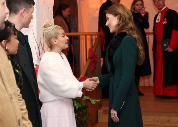 Members Of The Royal Family Attend The Together At Christmas Carol Service LONDON, ENGLAND - DECEMBER 05: Katie Melua speaks with Catherine, Princess of Wales at the Together At Christmas Carol Service at Westminster Abbey on December 05, 2025 in London, England. Led by The Princess and supported by The Royal Foundation, the annual event offered a chance to pause and reflect on the values of love, compassion, and the connections we share. The service also highlighted remarkable individuals from across the UK who have demonstrated extraordinary kindness, empathy, and support within their communities., Credit:Chris Jackson Avalon United Kingdom, England, London, Westminster Abbey Copyright: xChrisxJacksonx xAvalonx 1056771962