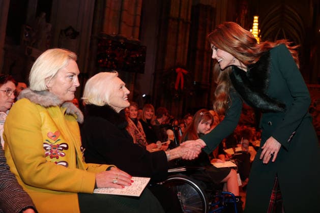 Members Of The Royal Family Attend The Together At Christmas Carol Service LONDON, ENGLAND - DECEMBER 05: Annabel Bosher and Dame Mary Berry speak with Catherine, Princess of Wales at the Together At Christmas Carol Service at Westminster Abbey on December 05, 2025 in London, England. Led by The Princess and supported by The Royal Foundation, the annual event offered a chance to pause and reflect on the values of love, compassion, and the connections we share. The service also highlighted remarkable individuals from across the UK who have demonstrated extraordinary kindness, empathy, and support within their communities., Credit:Chris Jackson Avalon United Kingdom, England, London, Westminster Abbey Copyright: xChrisxJacksonx xAvalonx 1056773135