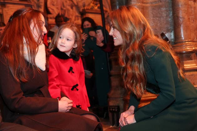 Members Of The Royal Family Attend The Together At Christmas Carol Service LONDON, ENGLAND - DECEMBER 05: Catherine, Princess of Wales speaks with guests at the Together At Christmas Carol Service at Westminster Abbey on December 05, 2025 in London, England. Led by The Princess and supported by The Royal Foundation, the annual event offered a chance to pause and reflect on the values of love, compassion, and the connections we share. The service also highlighted remarkable individuals from across the UK who have demonstrated extraordinary kindness, empathy, and support within their communities., Credit:Chris Jackson Avalon United Kingdom, England, London, Westminster Abbey Copyright: xChrisxJacksonx xAvalonx 1056773491