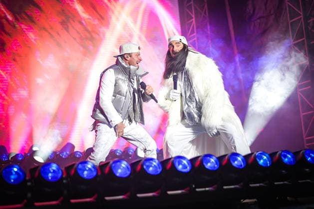 04.12.2025, Schladming, AUT, Unterwegs in Steiermark, Ski Opening 2025, Konzert, im Bild Backstreet Boys, Feature, Übersicht, Planai Stadion, Feature, Fan, Konzert,