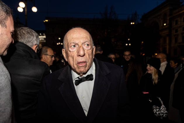 Protests accompany the opening of Italy’s world-famous La Scala opera season MILAN, ITALY – DECEMBER 7: Fedele Confalonieri, President of Mediaset enter Teatro alla Scala to attend the premiere in Milan, Italy, on December 7, 2025. Teatro alla Scala is one of the most famous theaters in the world, and the opera that opens the season is Lady Macbeth of the Mtsensk District by Dmitry Dmitrievich Shostakovich. High-ranking officials from the city, the state, and Italy s social, economic, and cultural circles are in attendance. Andrea Carrubba Anadolu Milan Italy. Editorial use only. Please get in touch for any other usage. Copyright: x2025xAnadoluxAndreaxCarrubbax