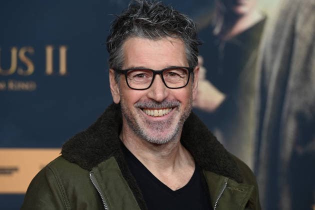 Wolfgang GROOS, Regisseur, Portraet, Porträt, Portrait, Angeschnittenes Einzelbild, Einzelmotiv, Roter Teppich, Red Carpet Show, Ankunft, arrival, Filmpremiere DER MEDICUS 2 am 15.12.2025 im Cinedom-Kino in Koeln,