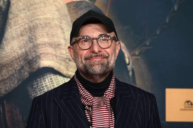Philipp STOELZL, Stölzl, Regisseur, Portraet, Porträt, Portrait, Angeschnittenes Einzelbild, Einzelmotiv, Roter Teppich, Red Carpet Show, Ankunft, arrival, Filmpremiere DER MEDICUS 2 am 15.12.2025 im Cinedom-Kino in Koeln,