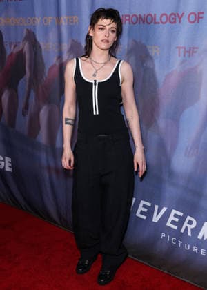 Los Angeles Premiere Of The Forge s The Chronology Of Water HISTORIC FILIPINOTOWN, LOS ANGELES, CALIFORNIA, USA - JANUARY 08: American actress and director Kristen Stewart wearing Chanel arrives at the Los Angeles Premiere Of The Forge s The Chronology Of Water held at 2220 Arts + Archives on January 8, 2026 in Historic Filipinotown, Los Angeles, California, United States., Credit:Xavier Collin Avalon United States, California, Los Angeles, 2220 Arts + Archives Copyright: xXavierxCollinx xAvalonx 1064500403