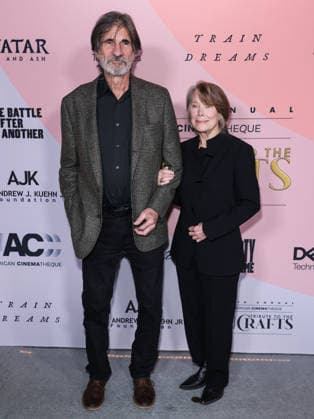 American Cinematheque s 5th Annual Tribute To The Crafts HOLLYWOOD, LOS ANGELES, CALIFORNIA, USA - JANUARY 16: Jack Fisk and wife Sissy Spacek arrive at the American Cinematheque s 5th Annual Tribute To The Crafts held at The Egyptian Theatre Hollywood on January 16, 2026 in Hollywood, Los Angeles, California, United States., Credit:Xavier Collin Avalon United States, California, Hollywood, The Egyptian Theatre Hollywood Copyright: xXavierxCollinx xAvalonx 1066765073