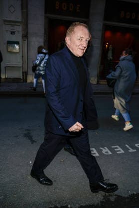 François Henri Pinault Victoria Beckham, accompanied by her family, arrives at the Ministry of Culture to be elevated to the rank of Knight of the Order of Arts and Letters in Paris, France, on January 26, 2026 Cyril Moreau Bestimage Victoria Beckham, accompanied by her family, arrives at the Ministry of Culture to be elevated to the rank of Knight of the Order of Arts and Letters in Paris, France, on January 26, 2026 Paris France Copyright: xCYRILxMOREAUx xBESTIMAGExCYRILxMOREAUx xBESTIMAGEx