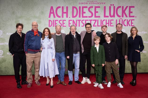 Premiere ACH, DIESE LÜCKE, DIESE ENTSETZLICHE LÜCKE Moritz Treuenfels, Joachim Meyerhoff, Anne Ratte-Polle, Johann von Buelow, Michael Wittenborn, Simon Verhoeven, Bruno Alexander, Devid Striesow, Laura Tonke Premiere von ACH, DIESE LÜCKE, DIESE ENTSETZLICHE LÜCKE im Zoo Palast Berlin Copyright: xEventpressxFuhrx