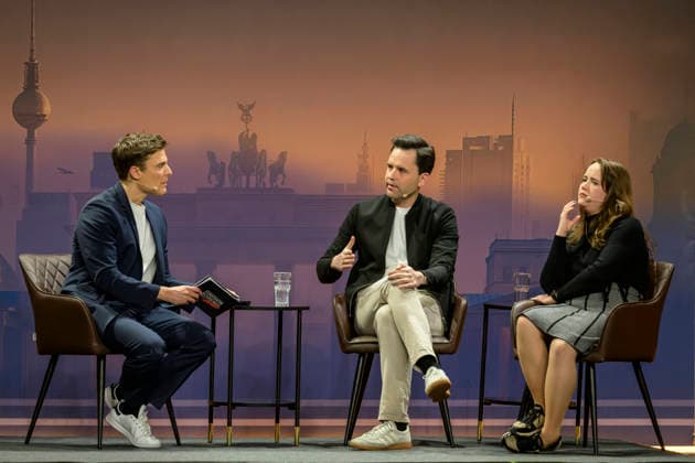 GER, Berlin, Constantin Schreiber - Late Night, on stage, at the Urania, pictured from left: Constantin Schreiber, Johannes Winkel (CDU), Ricarda Lang (Gruene), January 29, 2026, Copyright: HMBxMedia UwexKoch