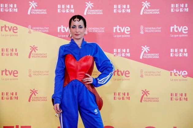Press conference with the 18 artists of the Benidorm Fest 2026 The singer Rosalinda Galán poses after a press conference, at the Mirador del Castillo, on February 9, 2026, in Benidorm, Alicante, Valencian Community Spain After the welcome party last Saturday, February 7, today officially starts the week of the Benidorm Fest 2026, six days in which the two semi-finals will be held on February 10 and 12 and the final on February 14, 2026 In addition to the three galas, the programming of the sixth edition of the festival includes rehearsals, press conferences and pre and post galas programs 09 FEBRUARY 2026 Joaquí Benidorm, Alicante, Comunidad Va Benidorm, Alicante, Comunidad Va Spain Copyright: xJoaquinxReinax 7277007