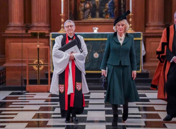 Queen at St Bride s Church on Fleet Street in London, UK, 10 February 2026 London, UK, 10 February 2026: Her Majesty The Queen Camilla, seen here with Canon Alison Joyce, attended a Service of Celebration to Mark the 650th anniversary of Royal Confirmation of the Guild of St Bride, at St Bride™s Church, Fleet Street, London. The Queen joined the congregation for the service which will recognise the work of the Guild in facilitating public worship at St Bride™s, and in its ministry to journalism. After the service, Her Majesty attended a short reception in the crypt to meet Guild members and met students supported by a Guild bursary. The Queen Camilla became the Patron of the Guild of St Bride in 2012., Credit:Arthur Edwards Avalon Lo Copyright: xArthurxEdwardsx xAvalonx 1073730800