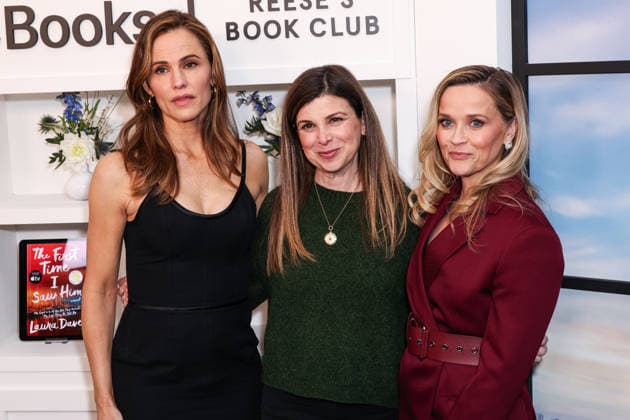 Apple TV+ s The Last Thing He Told Me Season 2 Tastemaker Event WEST HOLLYWOOD, LOS ANGELES, CALIFORNIA, USA - FEBRUARY 12: Jennifer Garner, Laura Dave and Reese Witherspoon arrive at Apple TV+ s The Last Thing He Told Me Season 2 Tastemaker Event held at The West Hollywood EDITION on February 12, 2026 in West Hollywood, Los Angeles, California, United States., Credit:Xavier Collin Avalon United States, California, West Hollywood, The West Hollywood EDITION Copyright: xXavierxCollinx xAvalonx 1074625421
