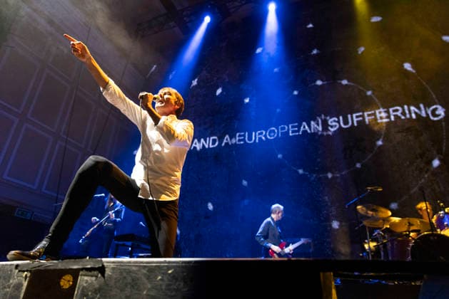 Suede , performs live, at, o2 Cith Hall, Newcastle, Uk, on 14 February 2026 Brett Anderson of Suede , performs live, at, o2 Cith Hall, Newcastle, Uk, on 14 February 2026, Credit:David Wala Avalon England, Tyne and Wear, Newcastle upon Tyne Copyright: xDavidxWalax xAvalonx 1075151220