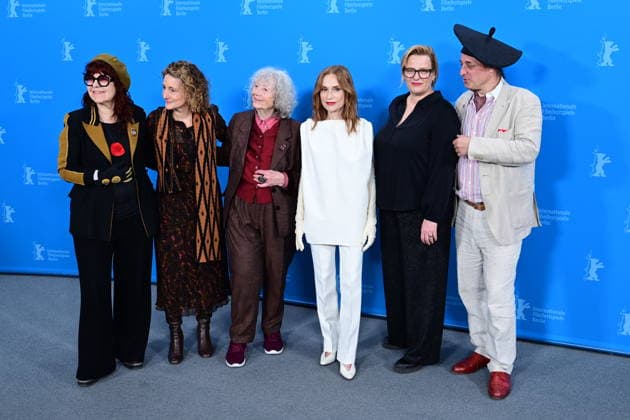 Maresi Riegner, Conchita Wurst, Andre Jung, Christine Urspruch, Isabelle Huppert, Ulrike Ottinger, Birgit Minichmayr, Lars Eidinger and Thomas Schubert at The Blood Countess photocall during the 76th Berlinale International Film Festival Berlin 2026 , February 16, 2026 Romain Doucelin Besitmage The Die Blutgräfin The Blood Countess photocall during the 76th Berlinale International Film Festival Berlin at Gret Hyatt Hotel on February 16, 2026 in Berlin, Germany Berlin Allemagne Copyright: xRomainxDoucelinx xBestimagexRomainxDoucelinx xBestimagex
