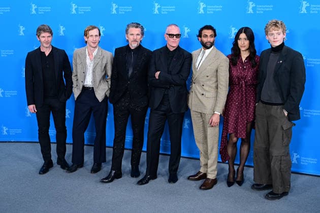 Steffen Gerlach, Maximilian Leo, Jonas Katzenstein, Sam Hazeldine, Austin Amelio, Lucas Lynggaard Tønnesen, Veronica Ferres, Avi Nash, Julia Jones, Padraic McKinley, Ethan Hawke and Tricia Tuttle at the photocall of the film The Wieght during the 76th Berlinale International Film Festival Berlin 2026 , February 17, 2026 Romain Doucelin Bestimage The The Weight photocall during the 76th Berlinale International Film Festival Berlin at Gret Hyatt Hotel on February 17, 2026 in Berlin, Germany Berlin Allemagne Copyright: xRomainxDoucelinx xBestimagexRomainxDoucelinx xBestimagex