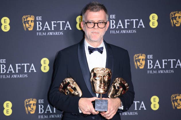 EE BAFTA Film Awards 2026 Winners - Royal Festival Hall, Southbank, London Paul Thomas Anderson with his BAFTAs for Best Director, Best Adapted Screenplay and Best Cinematography for the film One Battle After Another in the Winners Room at the EE BAFTA Film Awards 2026 at Royal Festival Hall, Southbank in London, England, UK on Sunday 22 February, 2026., Credit:Justin Ng Avalon UK, England, London, Royal Festival Hall, Southbank Copyright: xJustinxNgx xAvalonx 1077638551