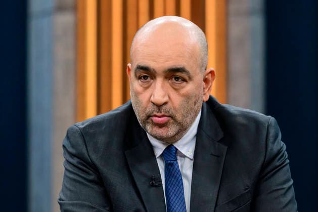In the picture, from left: Omid Nouripour, Vice President of the German Bundestag, Alliance 90 The Greens, GER, Berlin, studio, guest on Caren Miosga s political talk show, TV, format, with presenter, Das Erste, from Adlershof at Studio 20, topic: War in the Middle East will the regime in Iran now fall?, March 1, 2026 Copyright: HMBxMedia UwexKoch